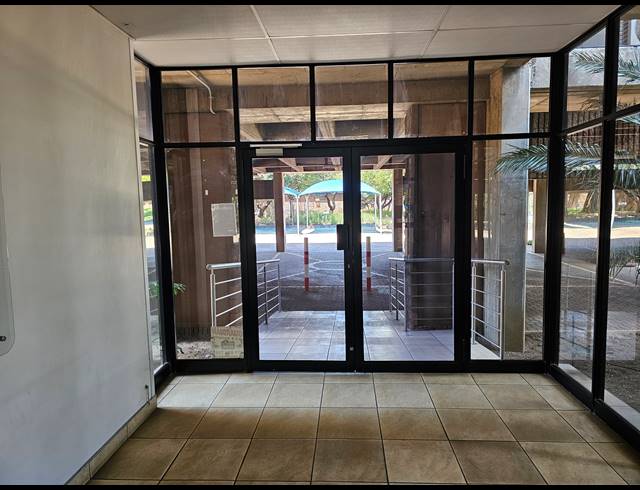 588M² OFFICE TO LET IN ALRODE